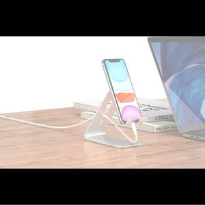 Omoton Phone Stand and Dock